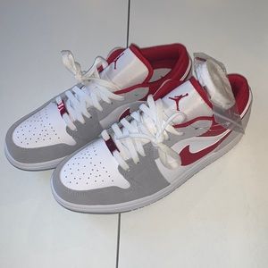 Air Jordan 1 Low SE * NEW *